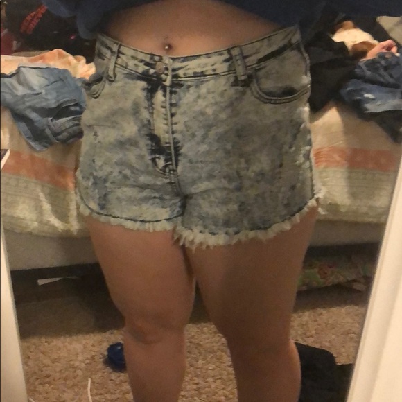 Acid wash high waisted jeans - Picture 3 of 4